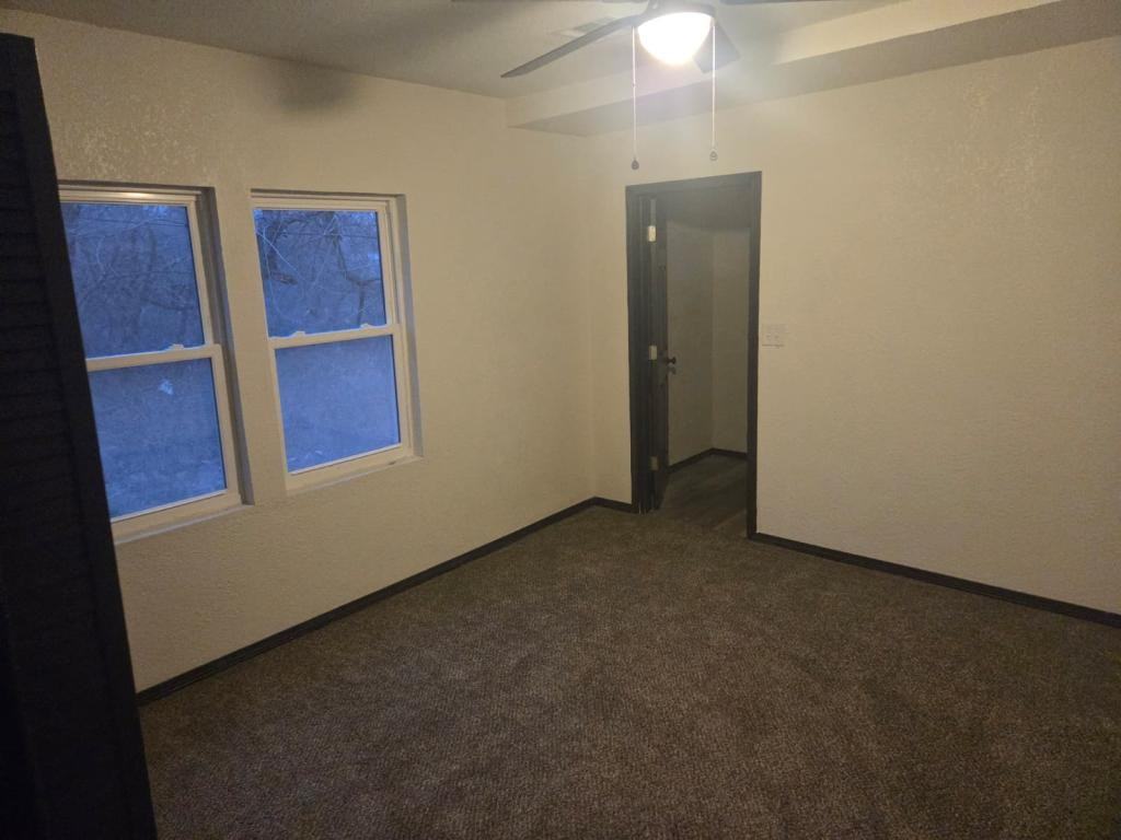 119 Delaware St - Photo 5 of 10