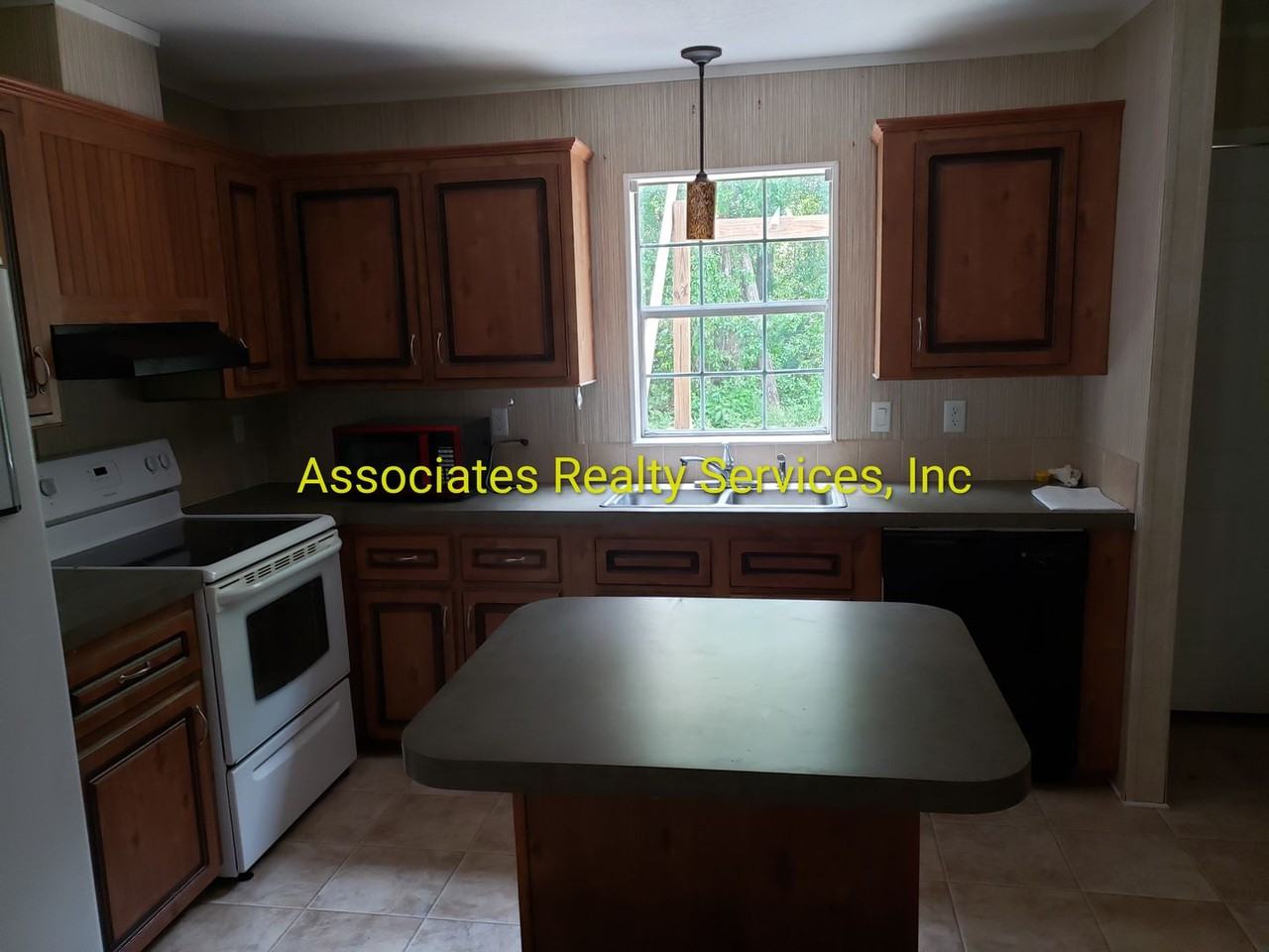 15906 Nw County Road 231 - Photo 6 of 24