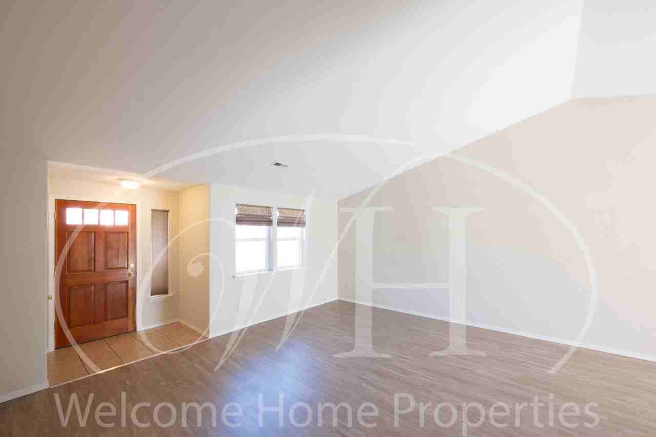 1164 Se Scenic View Dr - Photo 6 of 34