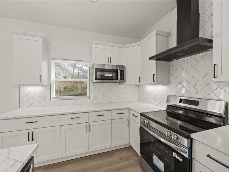 919 S Noland Rd - Photo 6 of 17