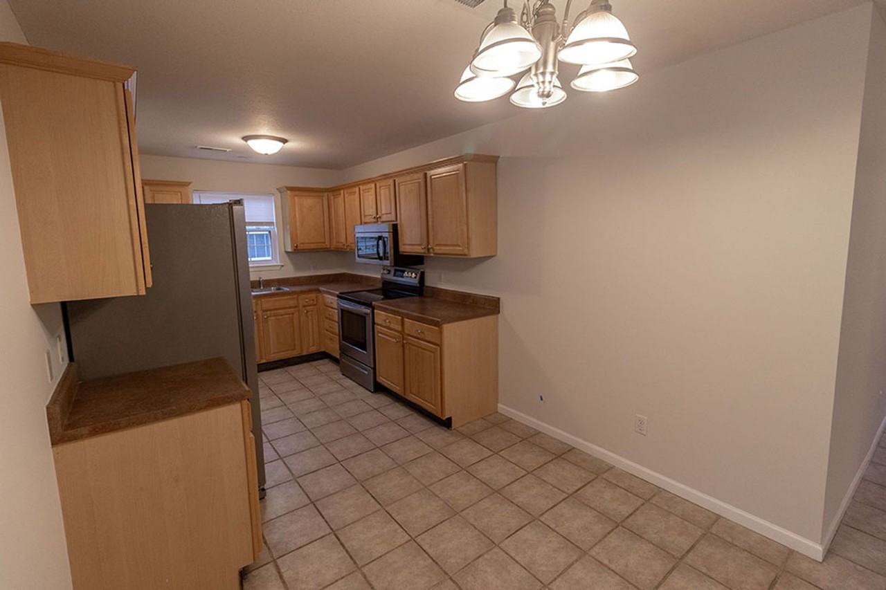 1860 Field St - Photo 5 of 33