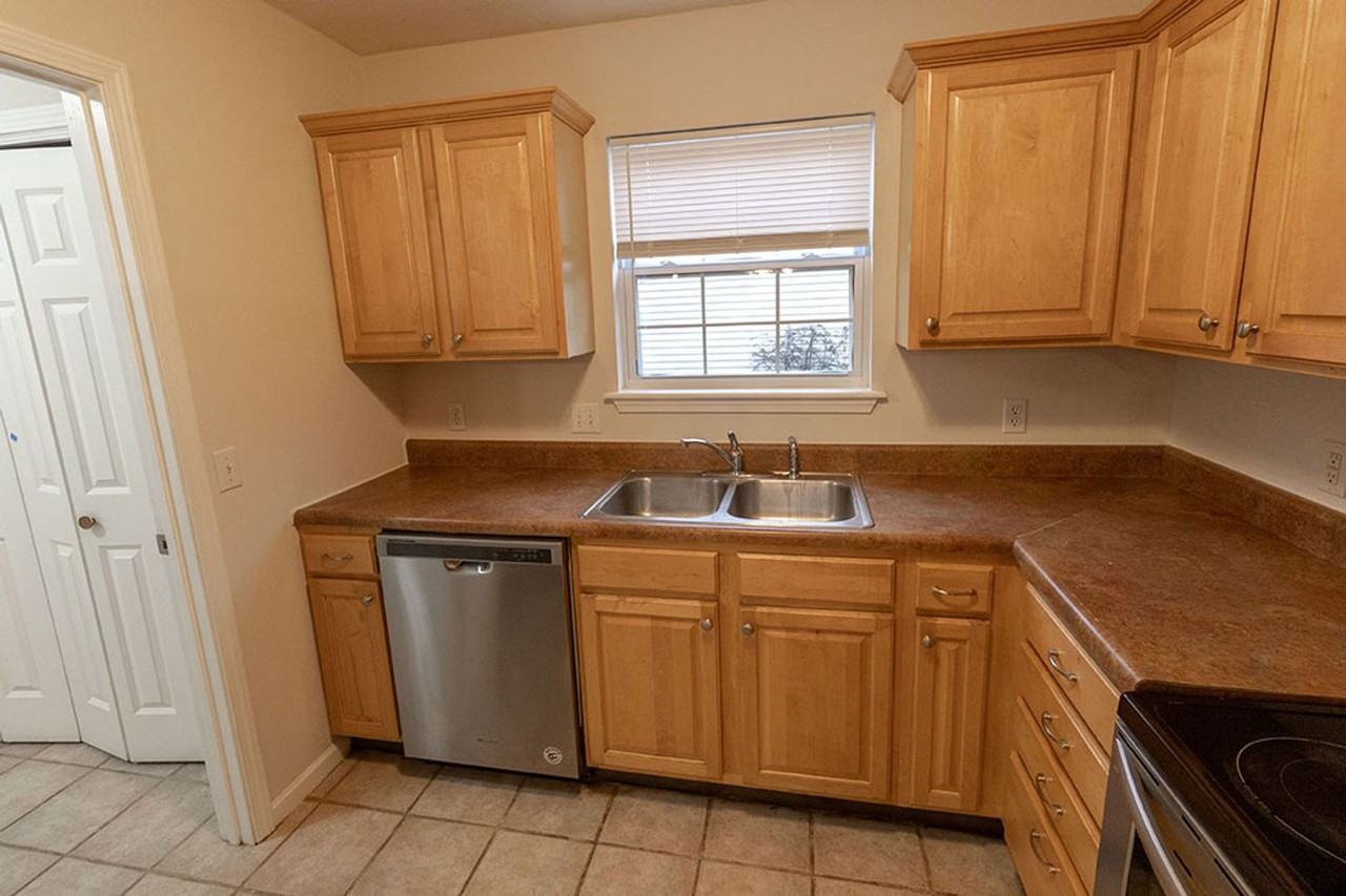 1860 Field St - Photo 7 of 33