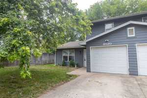 featured image of 4620 W Bainbridge Dr