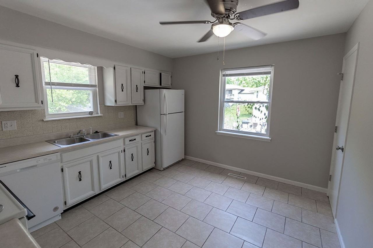 1321 S Roseta Ave - Photo 5 of 28