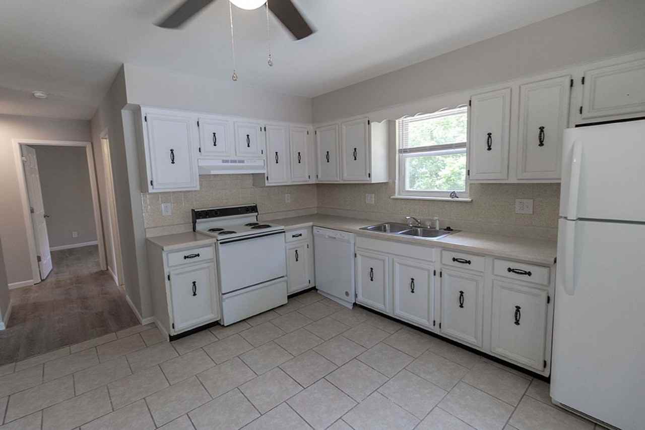 1321 S Roseta Ave - Photo 6 of 28