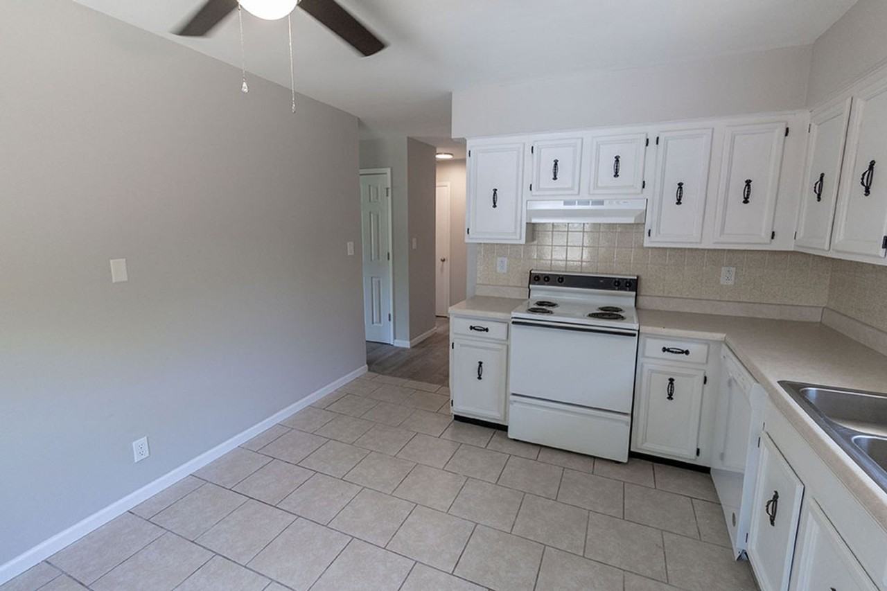 1321 S Roseta Ave - Photo 7 of 28