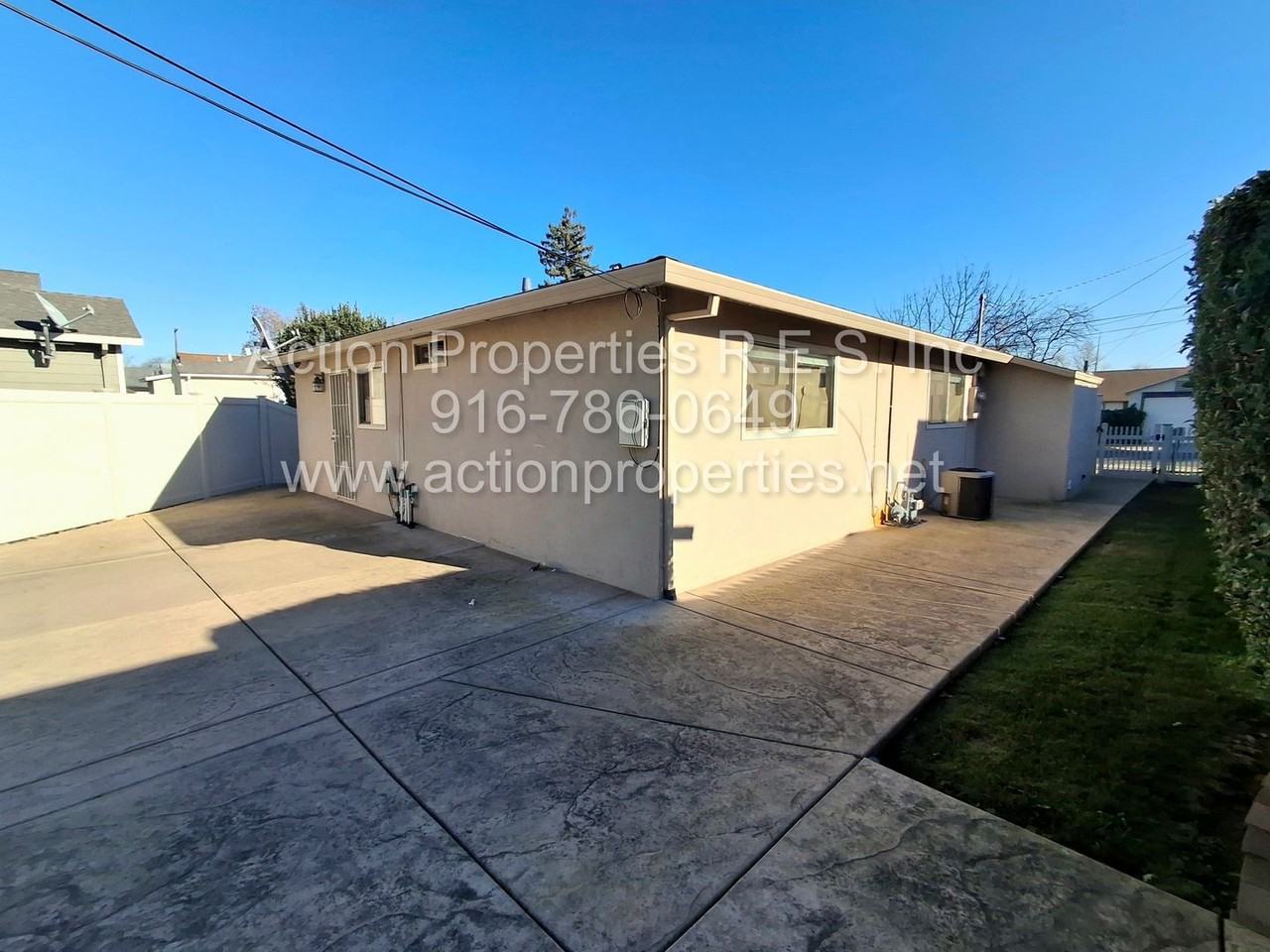 513 Alola St - Photo 2 of 3