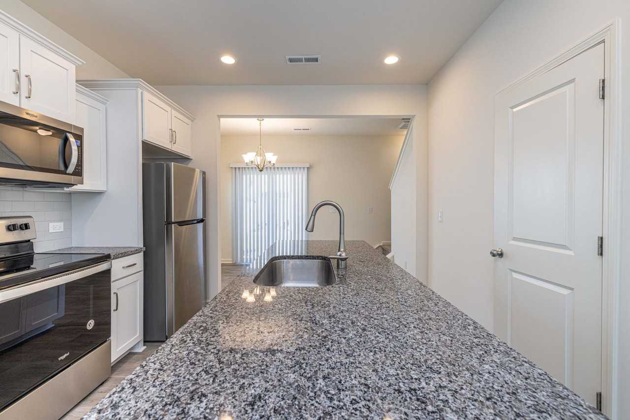 3914 Wagon Way - Photo 5 of 22