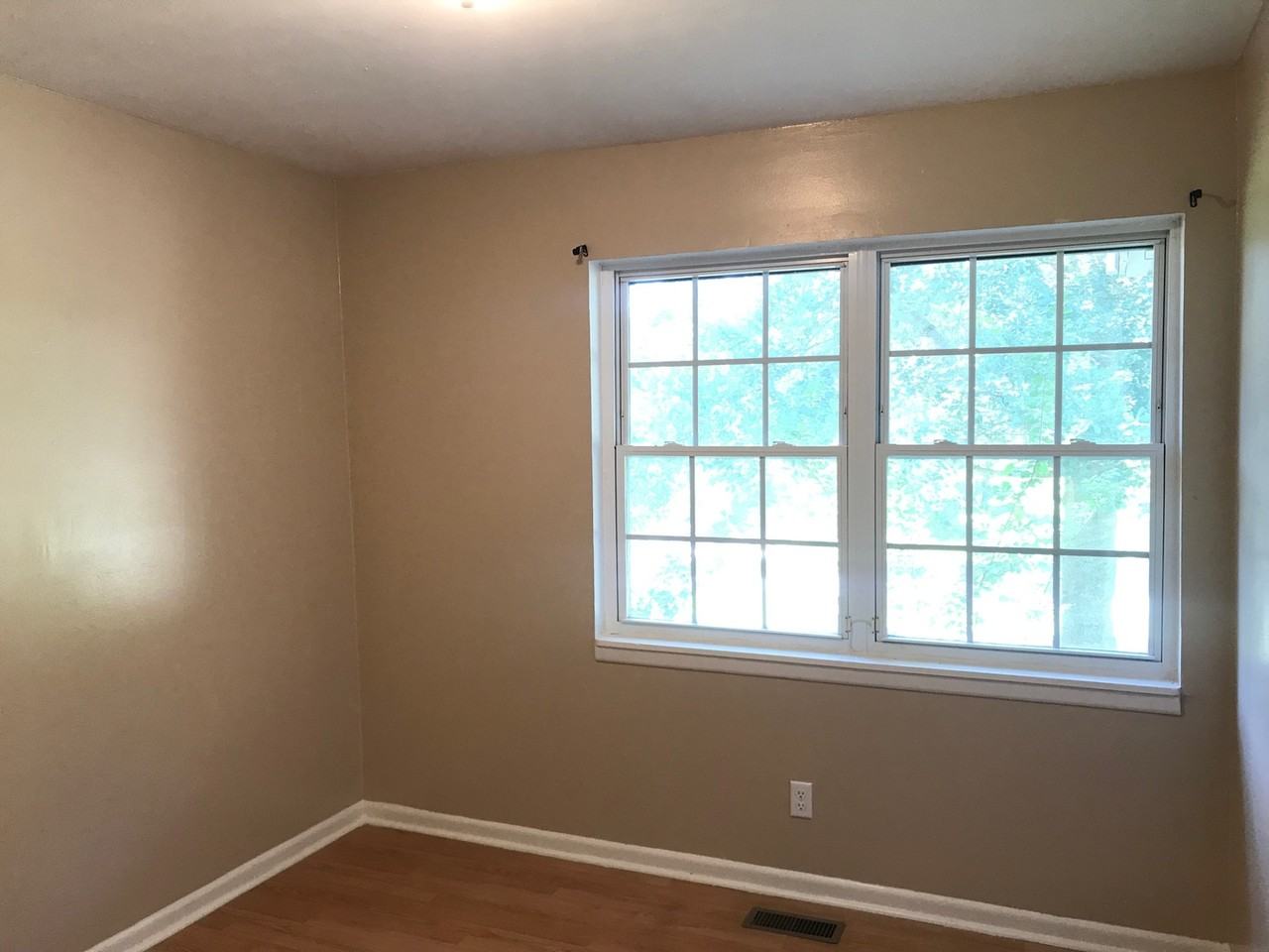 330 Monta Vista Rd - Photo 5 of 17