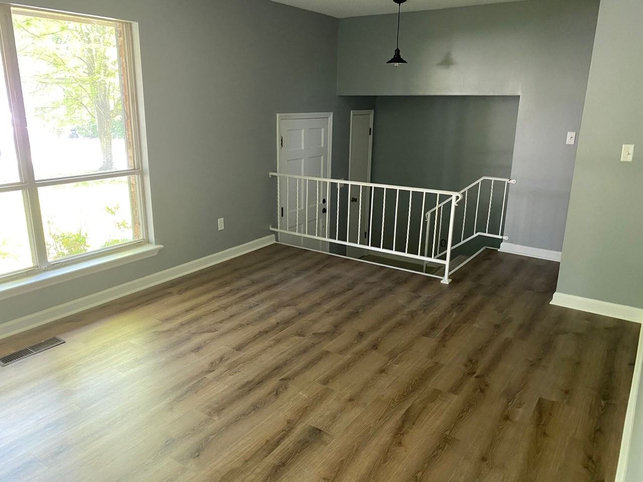 820 Sutton Dr - Photo 7 of 34