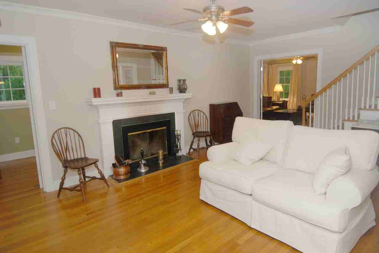 20 Cambridge Ct - Photo 3 of 20