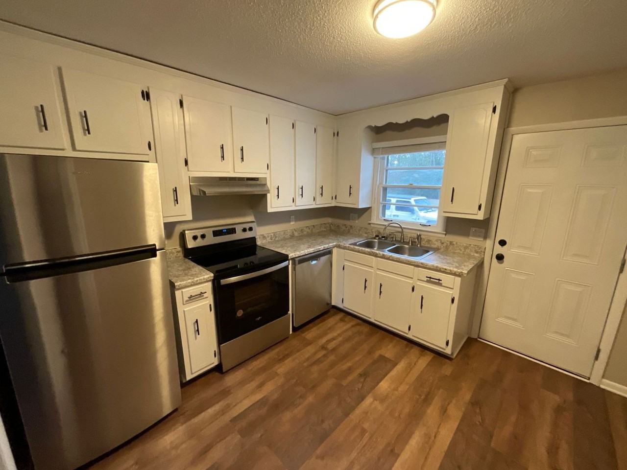 4627 Franklin Rd - Photo 3 of 8