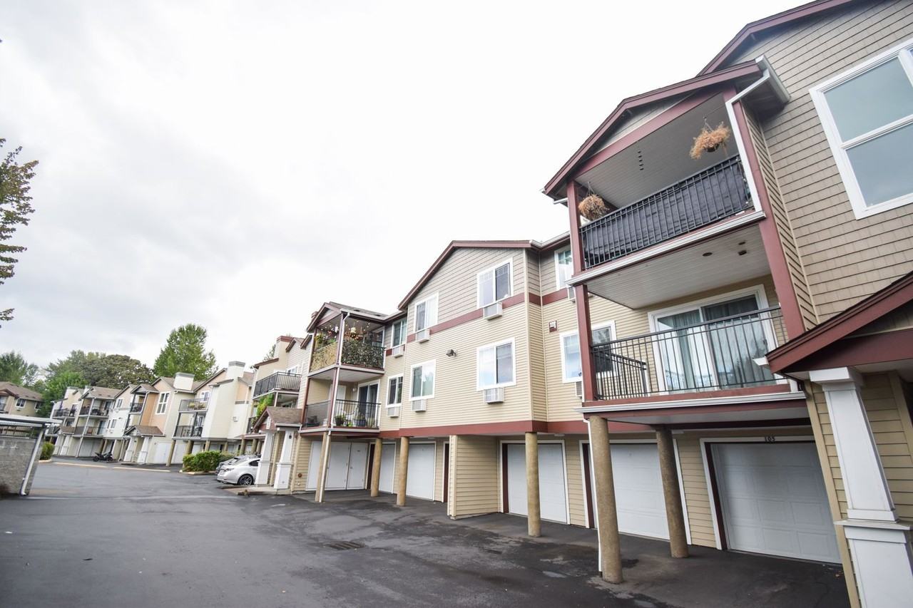 730 Nw 185th Ave - Photo 7 of 22