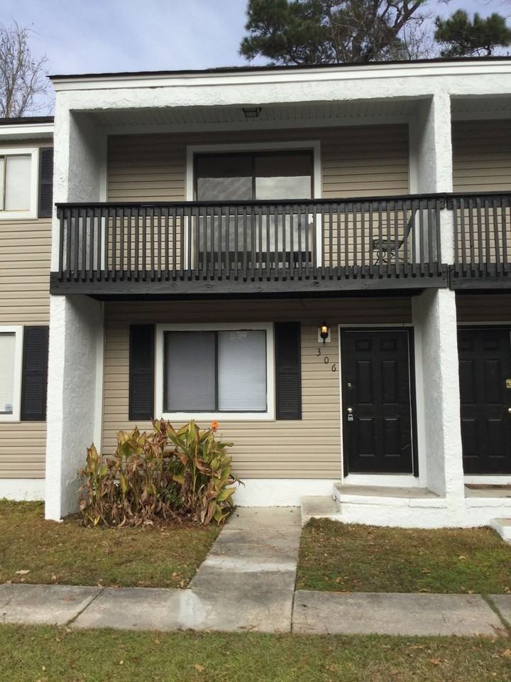 401 Golf Rd - Photo 6 of 9