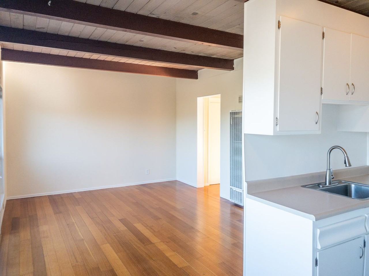 146 Filbert Ave #5 - Photo 5 of 22