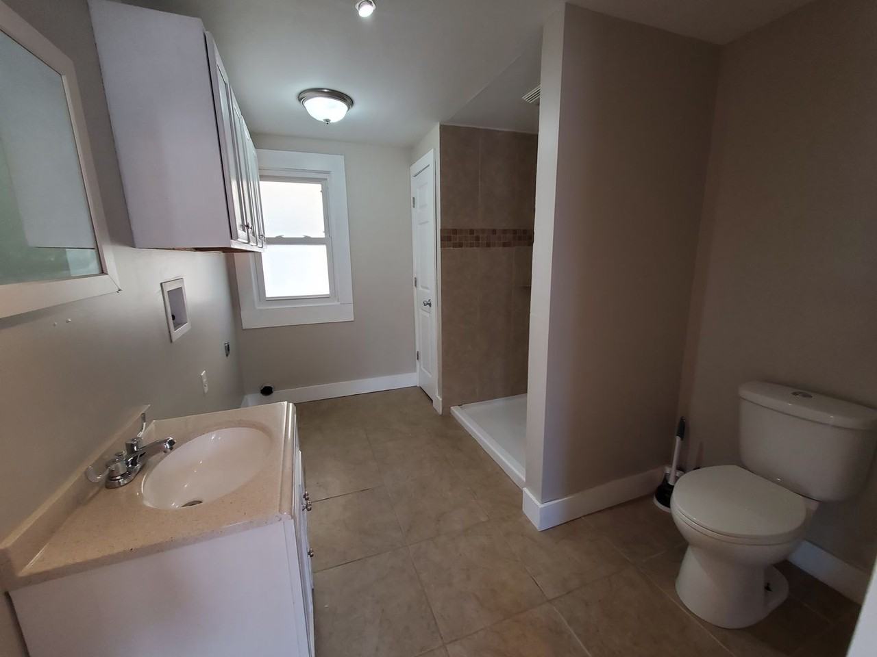 1608 8th Ave - Photo 7 of 17