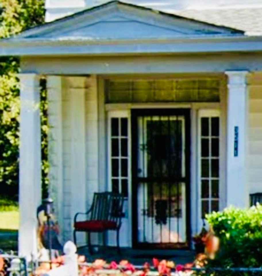 3511 1st Ave - Photo 2 of 50