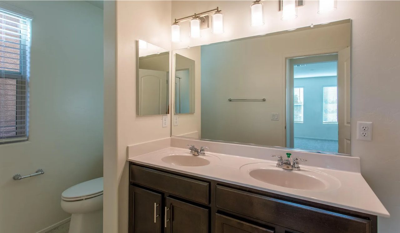 1107 E Descent St - Photo 7 of 16