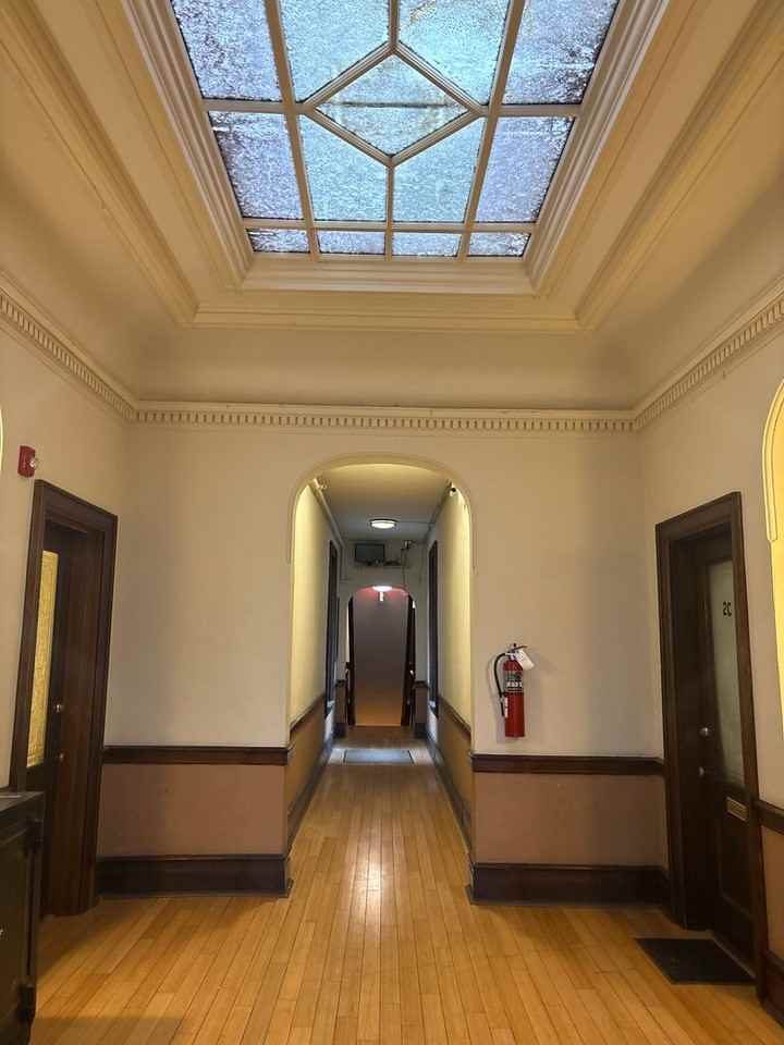 37 W Market St #4 - Photo 4 of 16