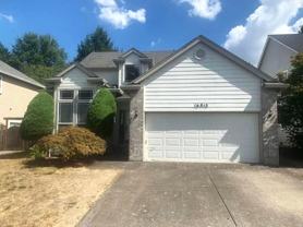 16812 Nw Paddington Dr - Photo 1 of 1