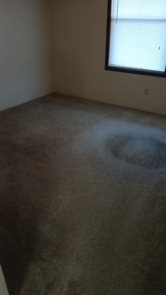 1200 Ne 30th Ave - Photo 2 of 6