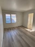 featured image of 915 Freeman Ave