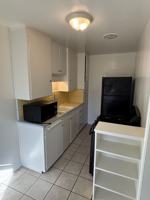 featured image of 915 Freeman Ave
