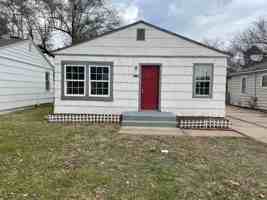 featured image of 1722 E 2nd Ave