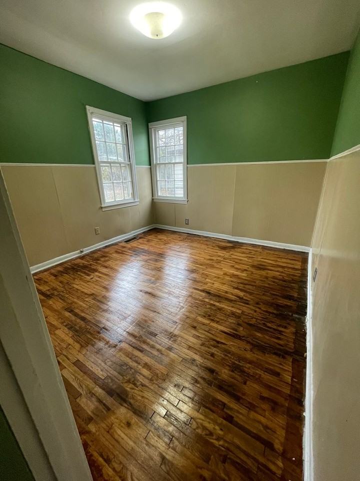 1722 E 2nd Ave - Photo 7 of 9