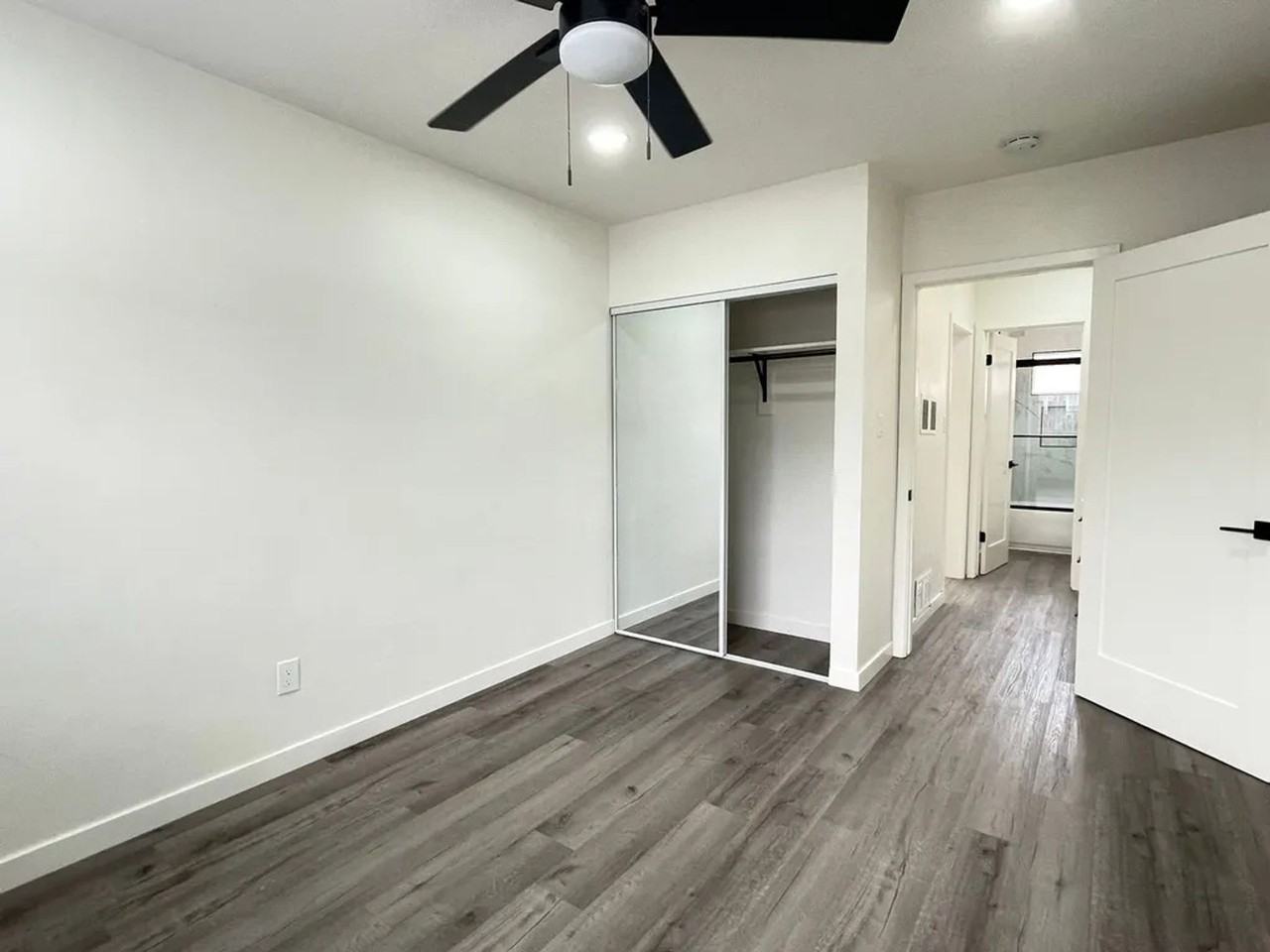 540-542 N 4th Street Montebello, CA 90640 - Photo 4 of 6