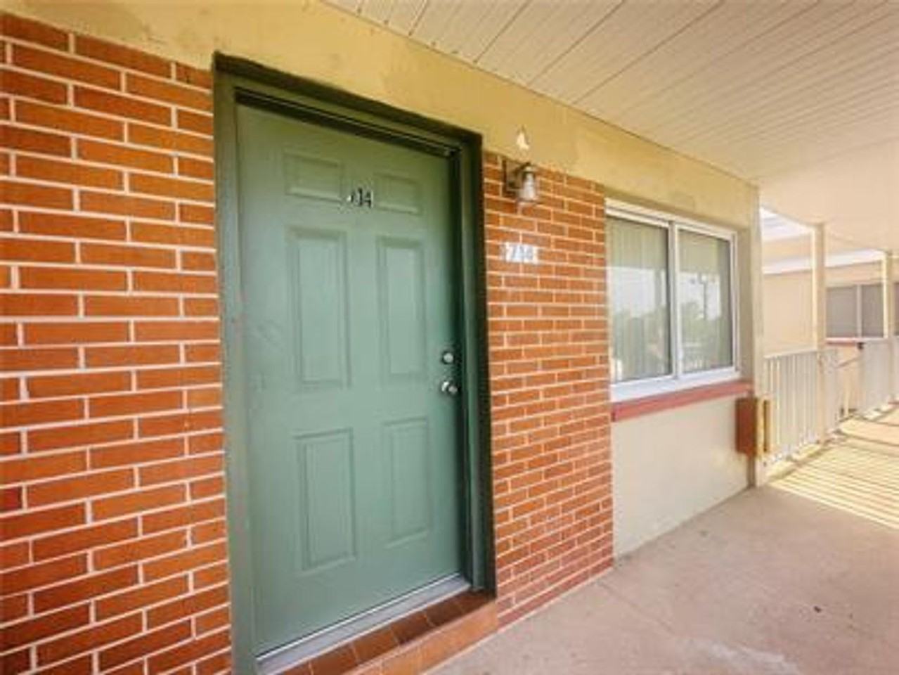 800 N Fiske Blvd - Photo 4 of 13