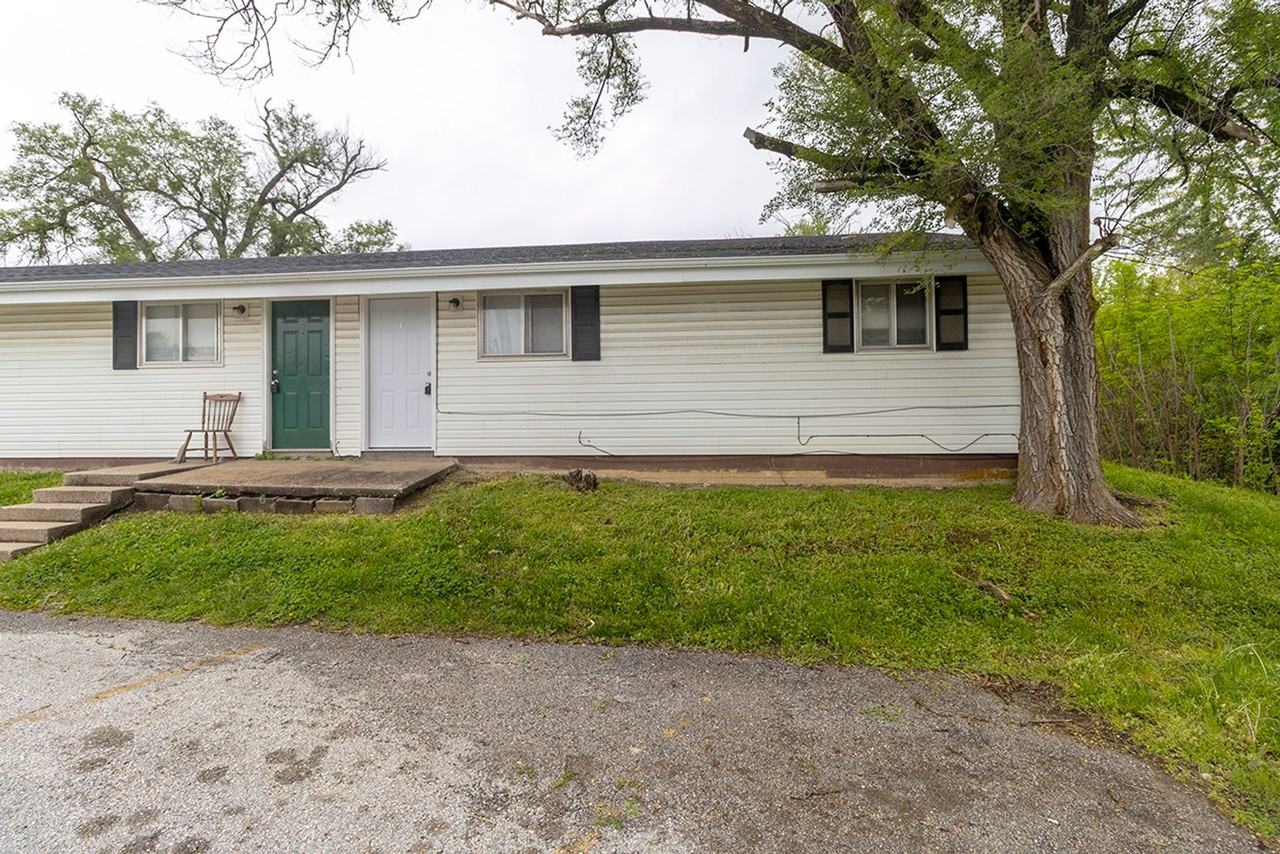 705 W Cunningham Dr #1 - Photo 2 of 21