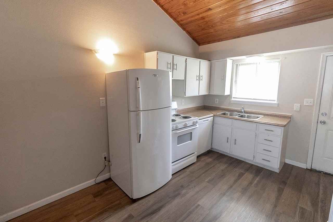 705 W Cunningham Dr #1 - Photo 7 of 21