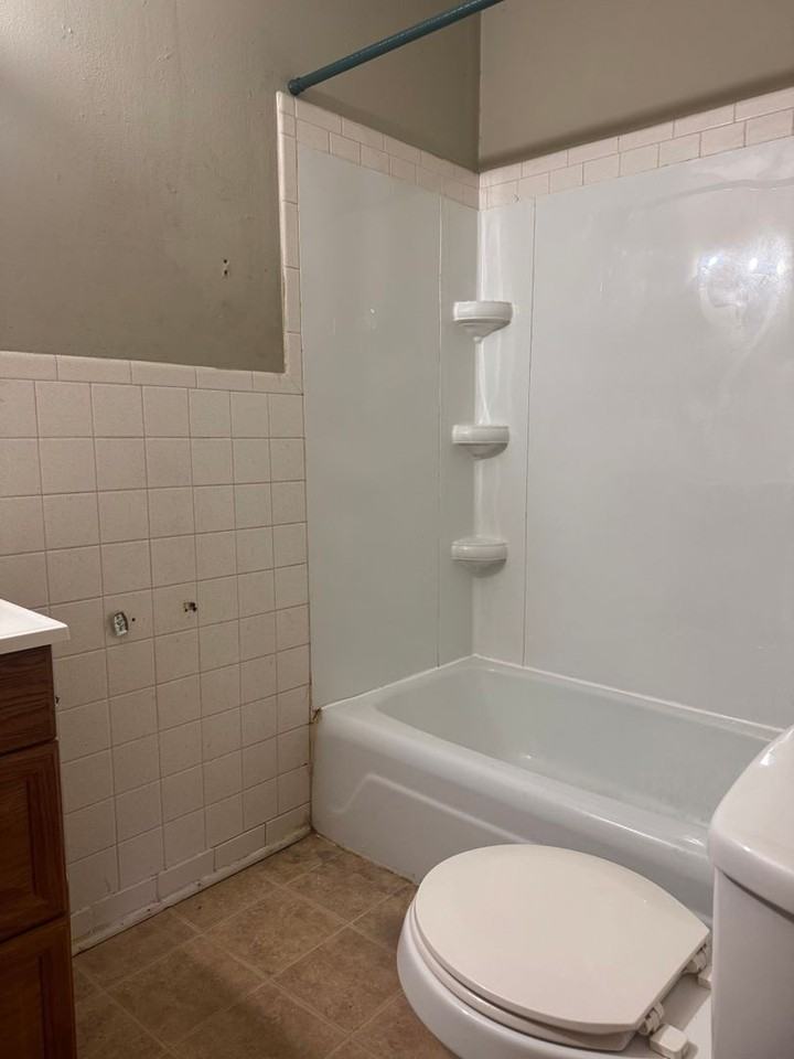 318 E Purdon St - Photo 2 of 5