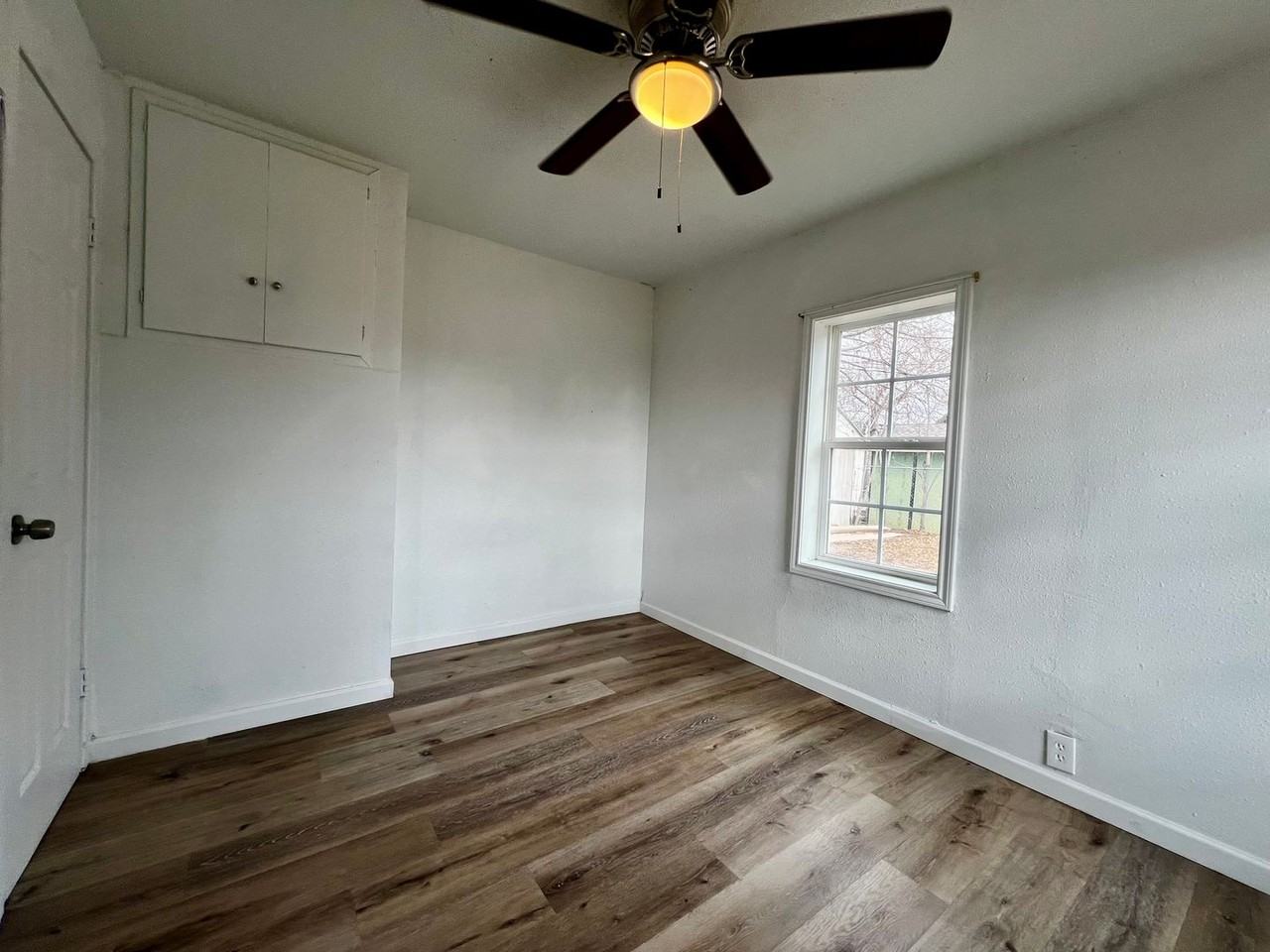 1522 31st St - Photo 6 of 8