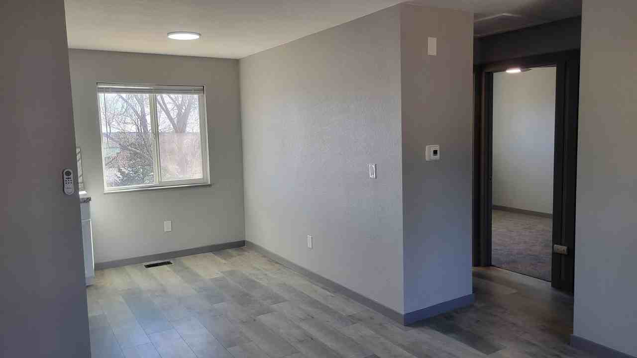 1225 Chiricahua Dr - Photo 7 of 32