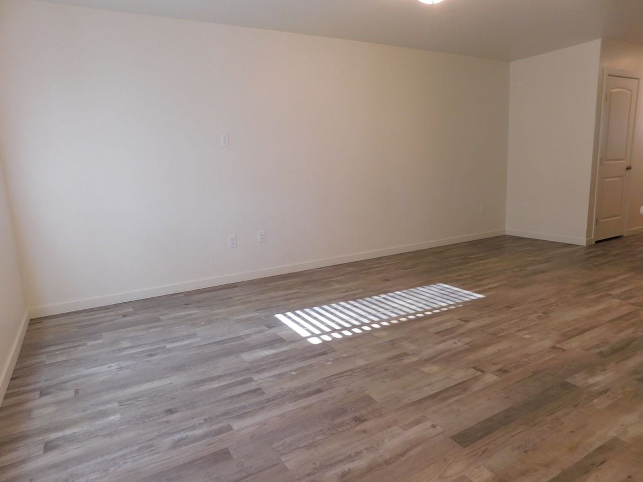 2357 Zion Canyon Ave #B - Photo 5 of 24