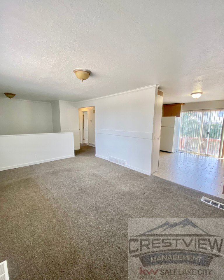 7929 W 3320 S - Photo 2 of 14