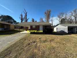 featured image of 2200 Green Acres Rd