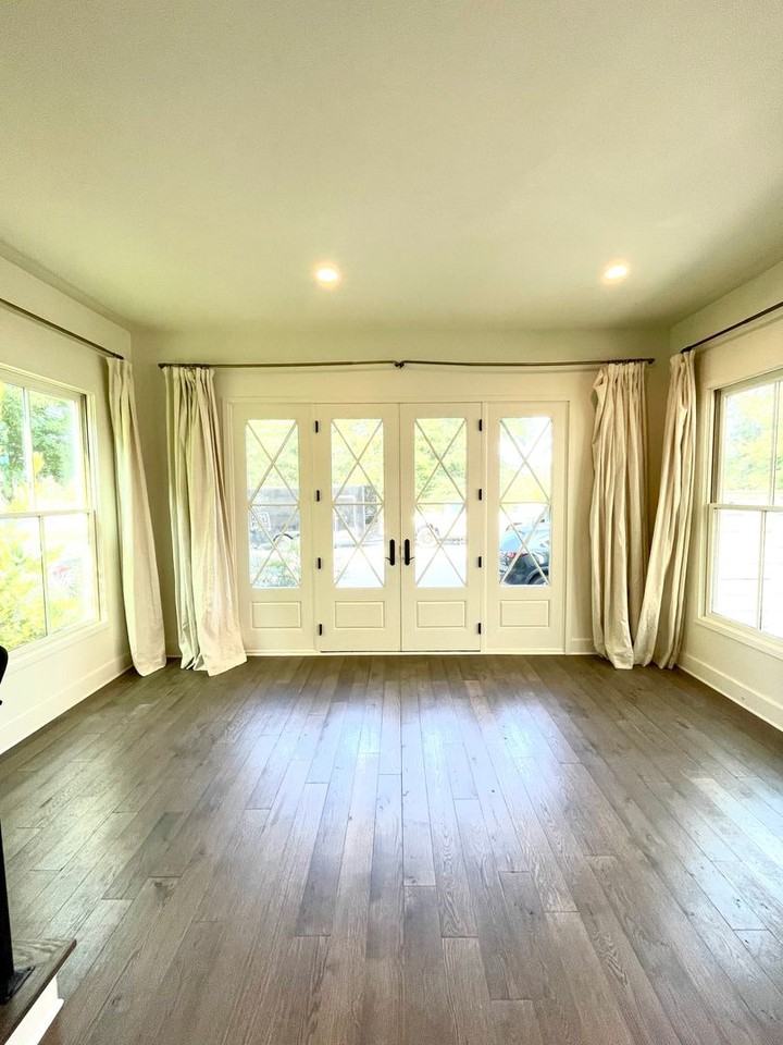 220 Heatherden Ave - Photo 5 of 14