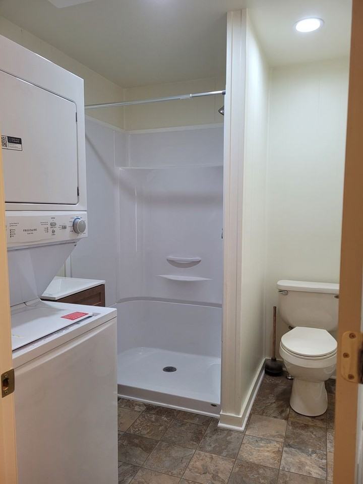 123 E Burd St - Photo 4 of 10