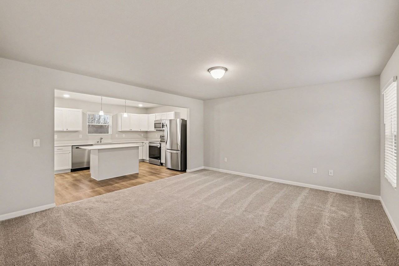 7380 Montego Bay St - Photo 7 of 21