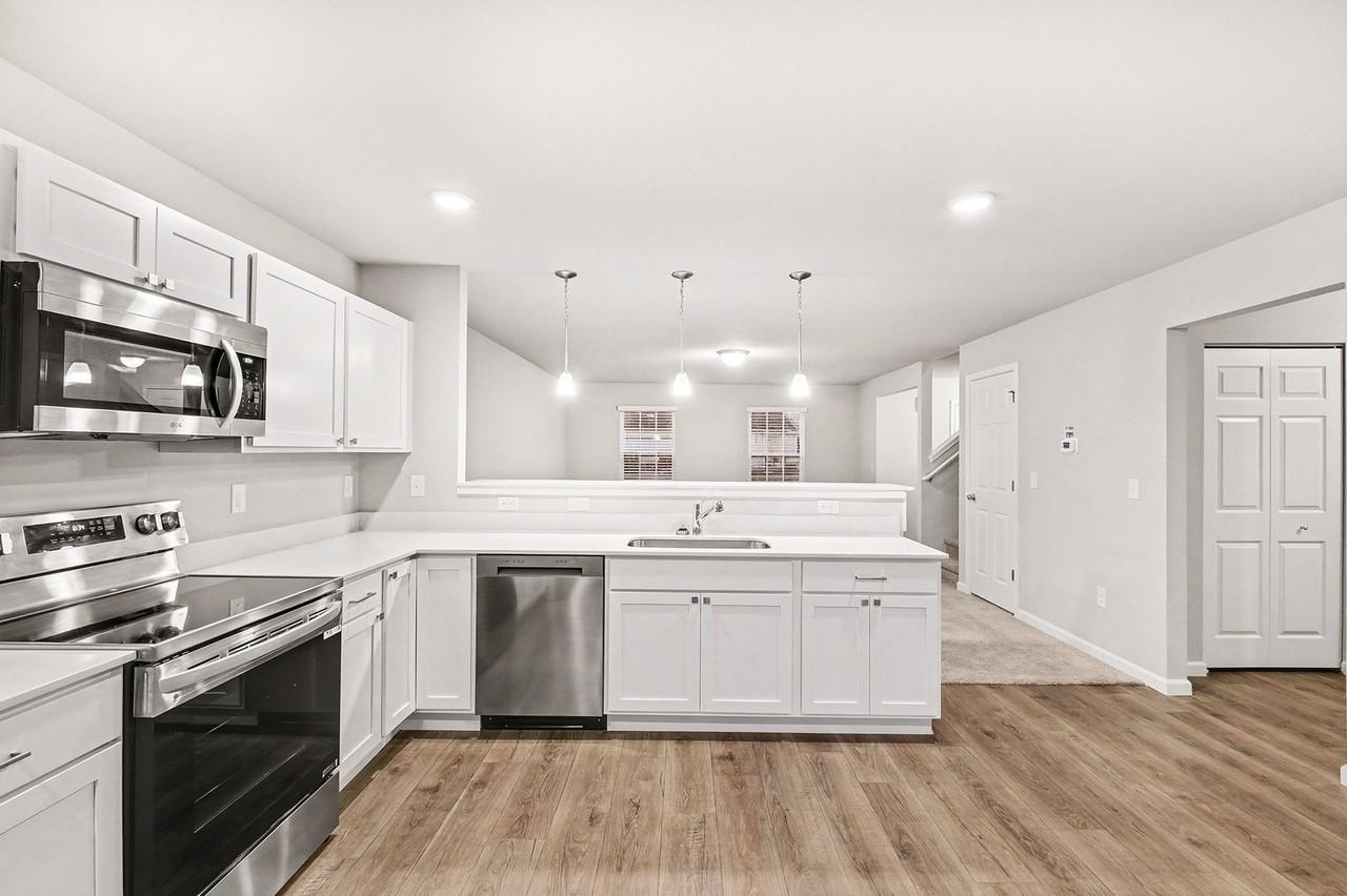 7396 Montego Bay St - Photo 2 of 22