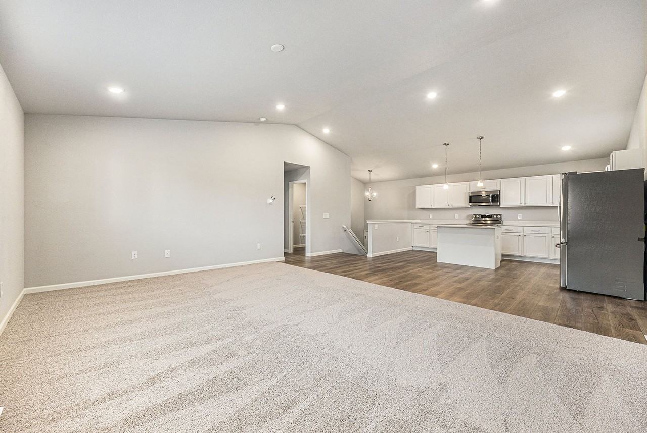 7363 Sessile Cir - Photo 5 of 22