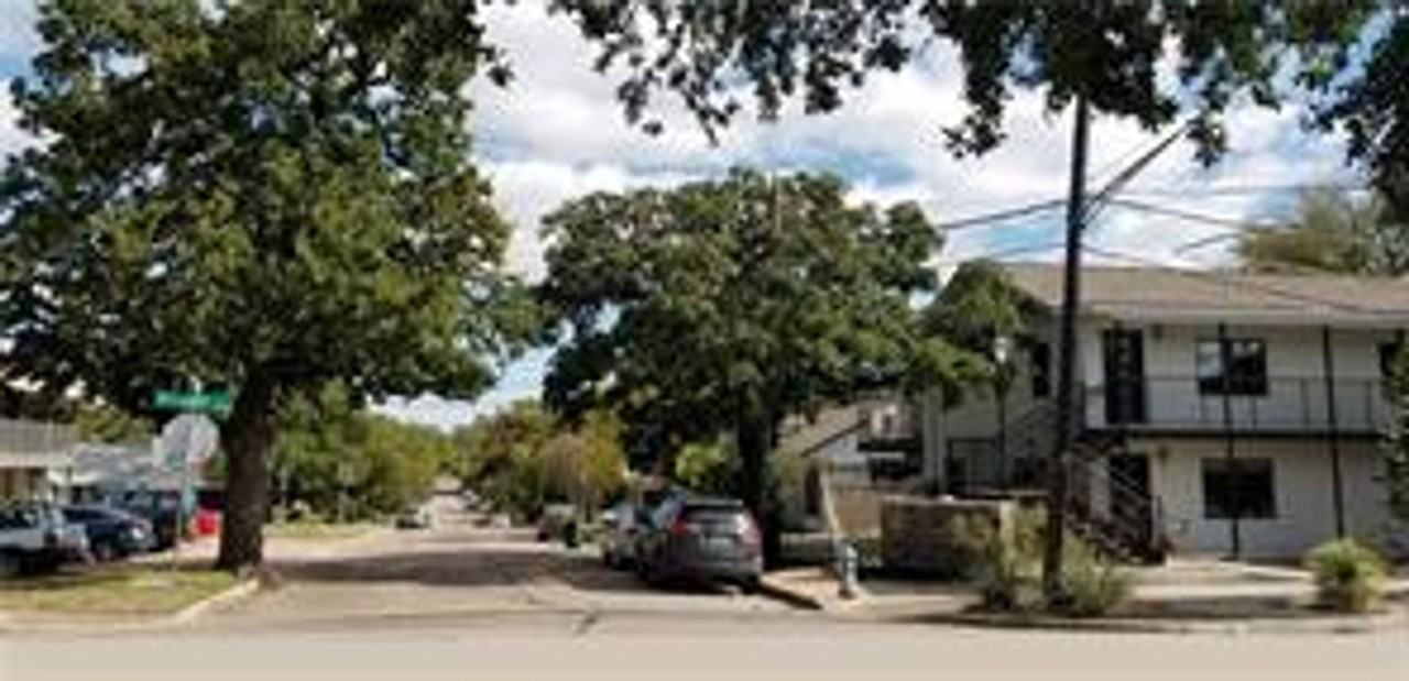 103 E 34th St - Photo 3 of 24