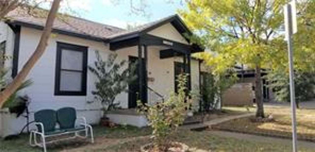 103 E 34th St - Photo 5 of 24