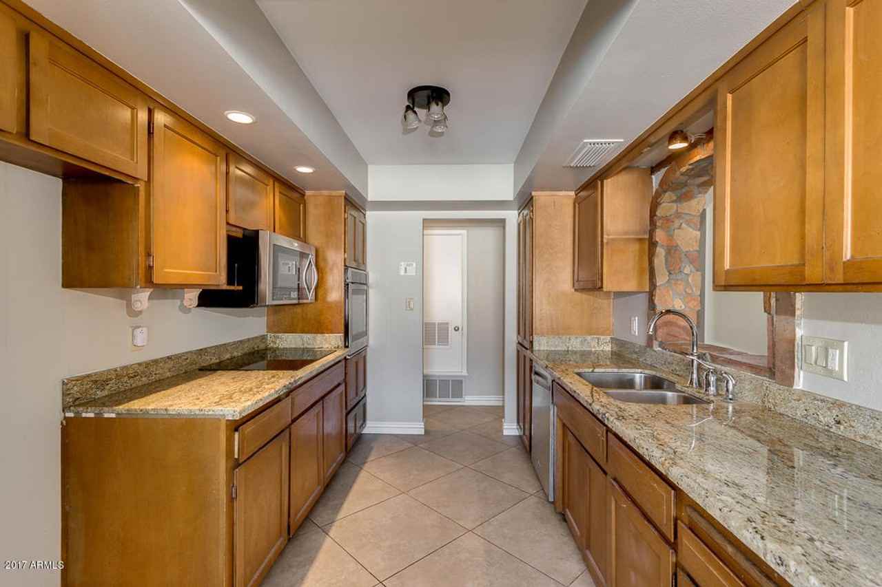 1112 E Balboa Dr - Photo 6 of 12