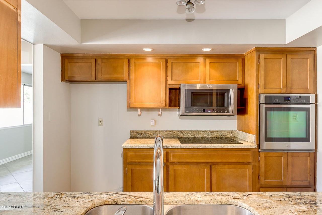 1112 E Balboa Dr - Photo 7 of 12