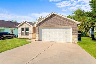 3305 Avenue J - Photo 1 of 1