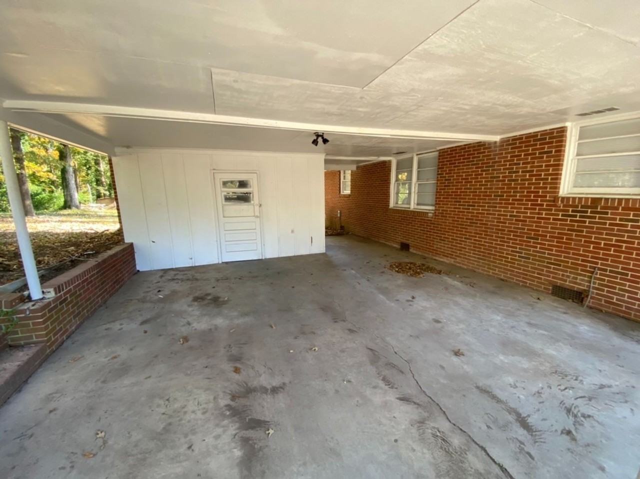 2003 Aiken Ave - Photo 3 of 16